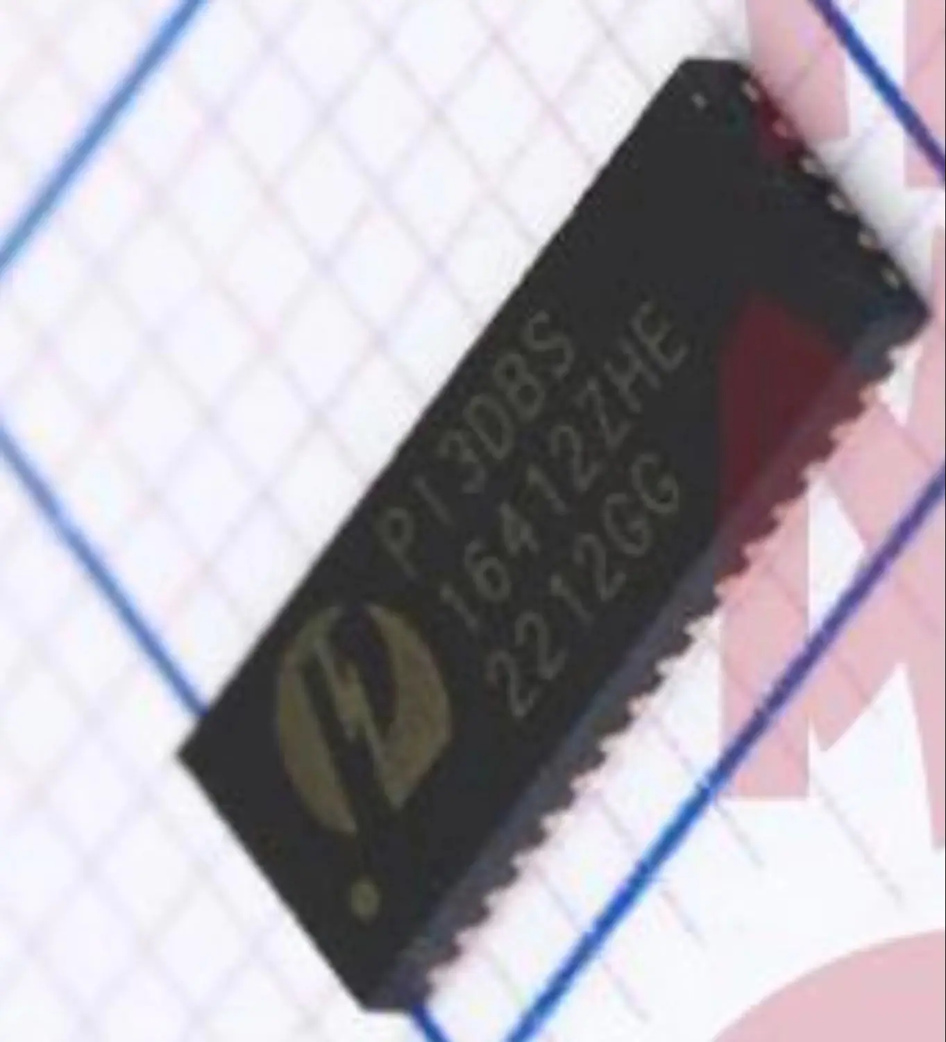 PI3DBS16412ZHEX الأصلي PCIE التبديل V-QFN3590-42 TQFN42 PI3DBS16412 42-TQFN(9x3.5) 3.3V 1-20Gbps 2-Lane 2:1 Mux/De-Mux التبديل