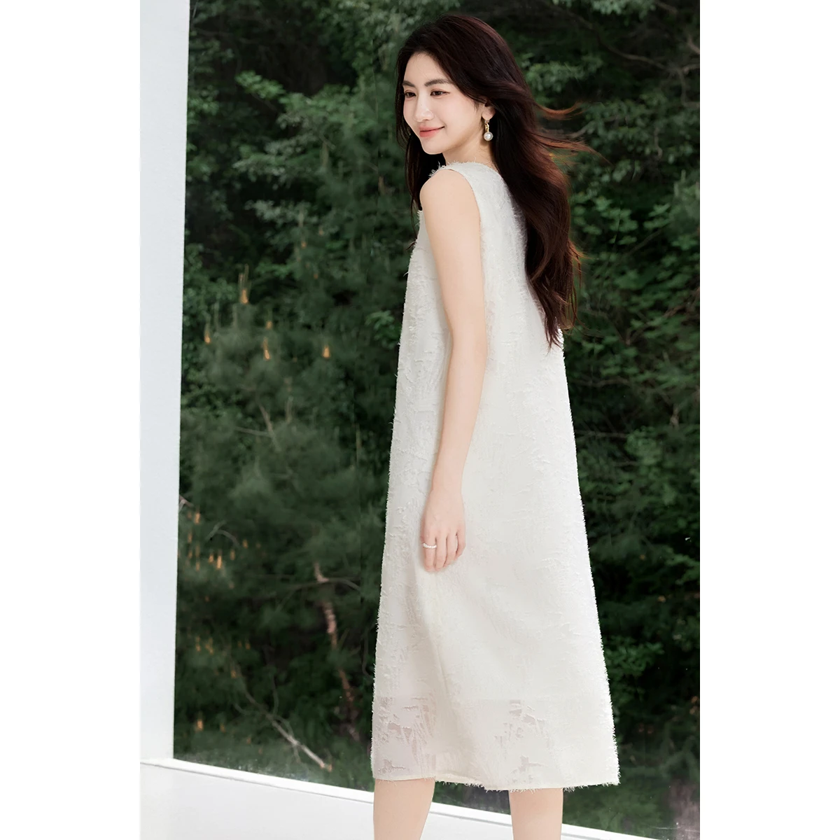 SENTUBILA Luxuriöses Damen-Elegantes Partykleid 2025, Sommer, Aprikose, lässig, V-Ausschnitt, aushöhlen, gerade, Midi-Kleid, Kleidung Q52LP1605