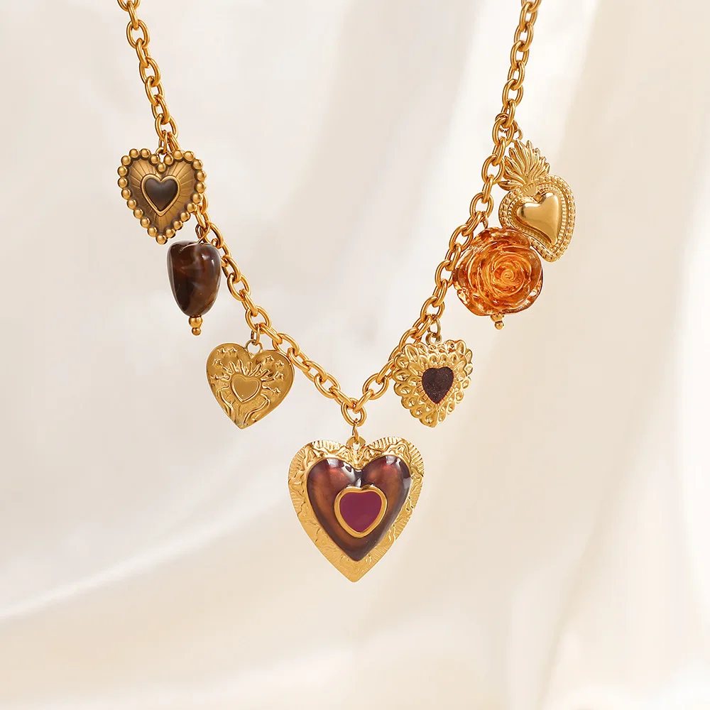 

European and American stainless steel 18K gold-plated fade-resistant women's necklace, elegant and fashionable versatile love fl