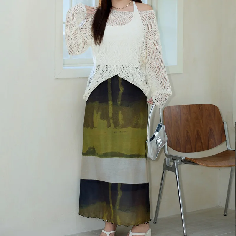 Set Wanita Ukuran Besar Kasual Liburan Premium Lukisan Seni Jaring Rok A-Line Dan Halter Kerah U Dasar Fashion Camis 2 Potong