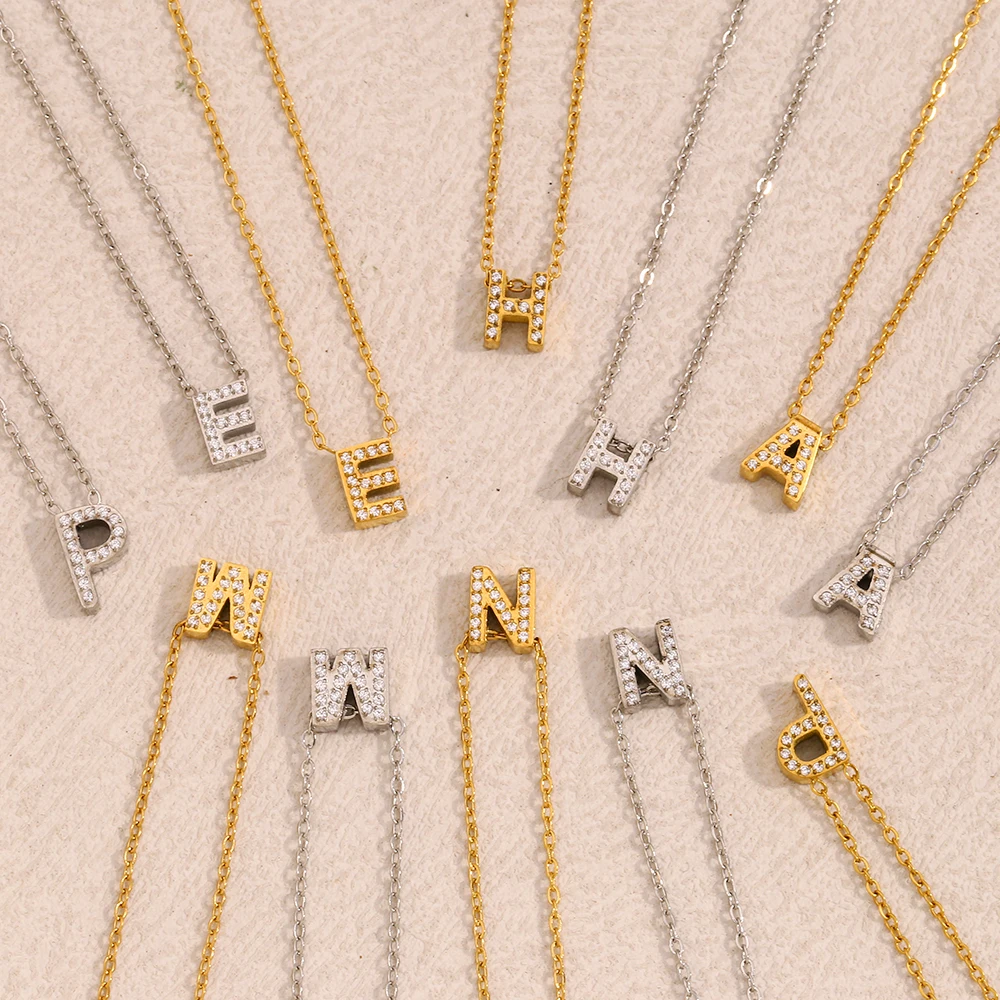 E.B.belle Glänzende Mini-Strass-Halskette mit 26 Buchstaben, 18 Karat vergoldeter Edelstahl, erstklassiger modischer Damen-Halsschmuck – Detail 8