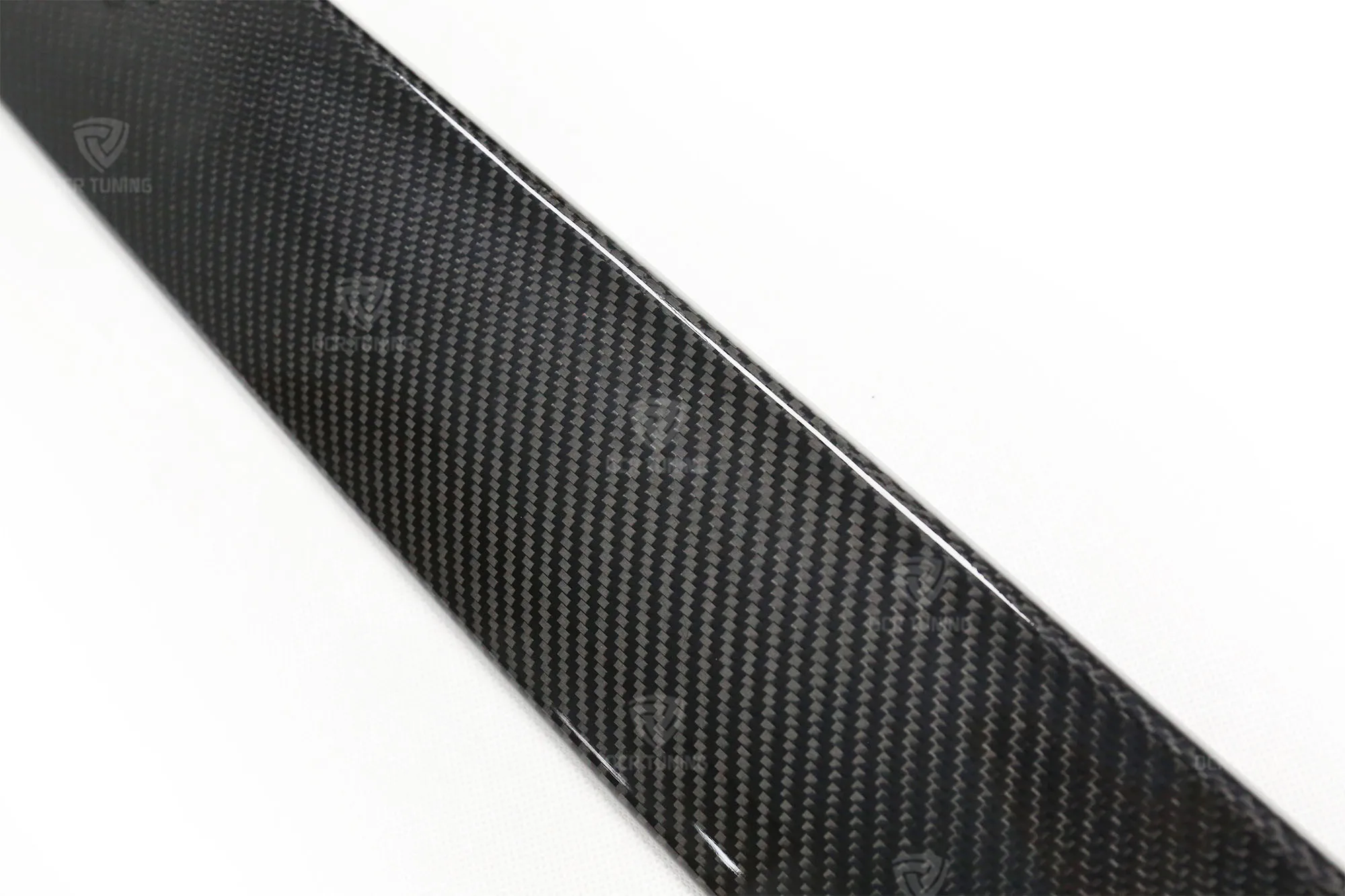 テスラ モデル3用 ドライカーボンファイバー ダッシュボードトリム 1個/セット インテリアカバー 車アクセサリー オート グロッシーブラック マルチメディアパネル