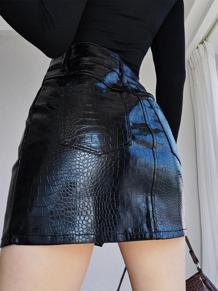 Women's Black Gothic Y2k Leather Skirt with Slit Elegant Harajuku A-line Skirts Aesthetic Vintage Mini Skirt Emo 2000s Clothes