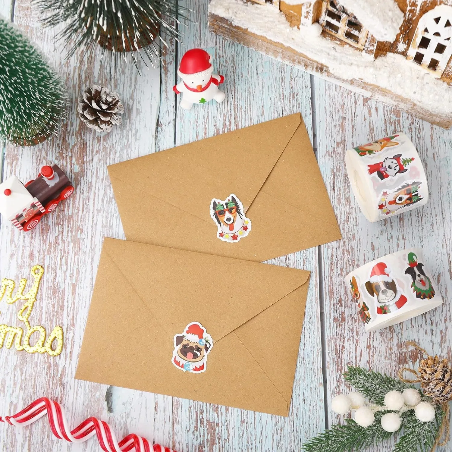 500Pcs Christmas Stickers Xmas Puppy Dogs Self-Adhesive Sticker Decals for Journal Scrapbook Decor Birthday Holiday Party