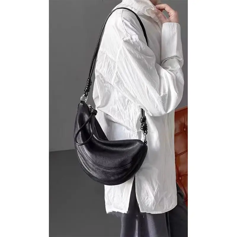 Female 2024 New Minimalist and High-end Design, Niche Design, Fashionable Single Shoulder Crossbody Dumpling Bag