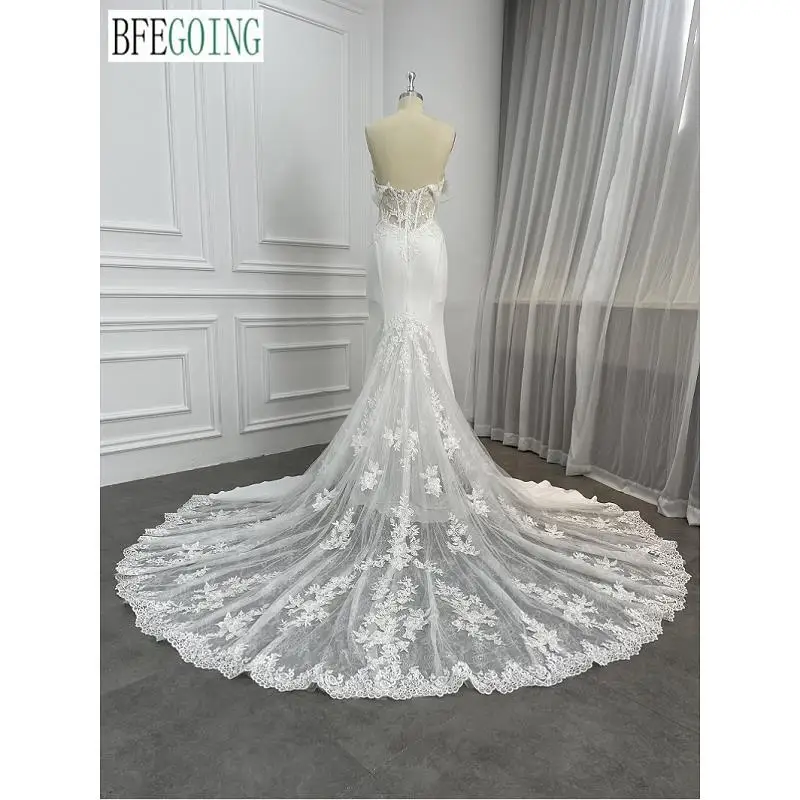 Vestidos de novia con apliques de encaje de crepé de marfil, sirena/trompeta hasta el suelo, tren de la capilla, vestidos de novia hechos a medida