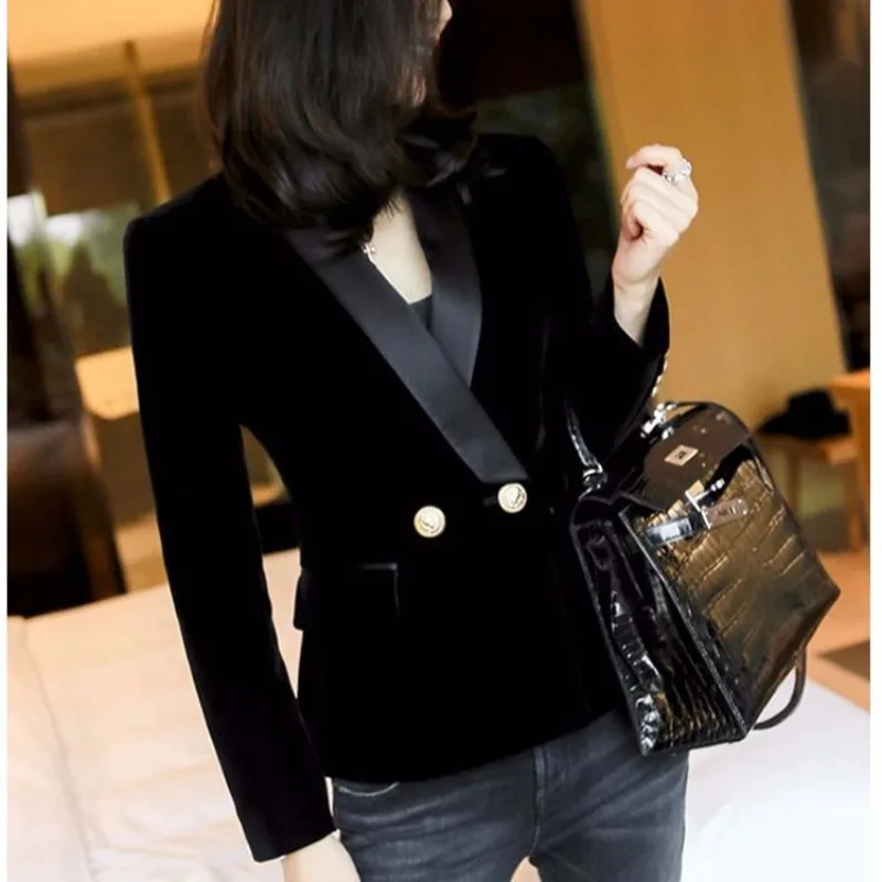 ベルベットの女性用ブレザー、小さいサイズのスーツ、春と秋の新作、長袖、エレガントでスリムなメタルボタン付きサテンのトップス、アウターウェア