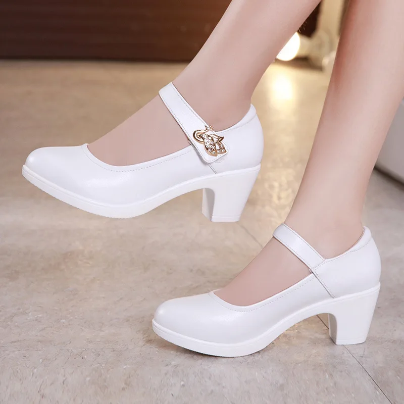 New White Fashion Soft Leather White Wedding Shoes Women Med Black Heels Platform Pumps Women for perform high heels Shoes