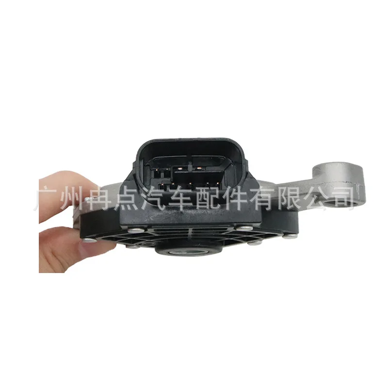 84540-48010 Suitable for Toyota Camry (V4) 2006-2015 transmission gear switch, cross-border