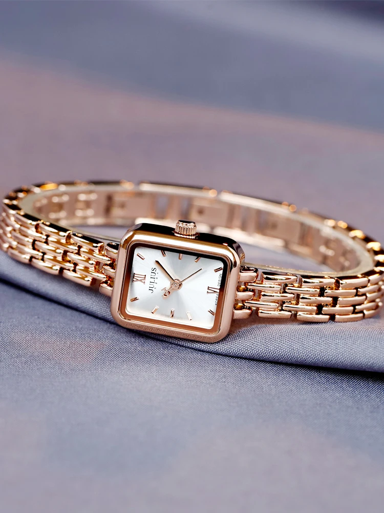 

2026 New Square Women's Watch, Student Style Digital Watch, Simple Bracelet, Women's Watch Gift for Ladies, An Unusual Watch