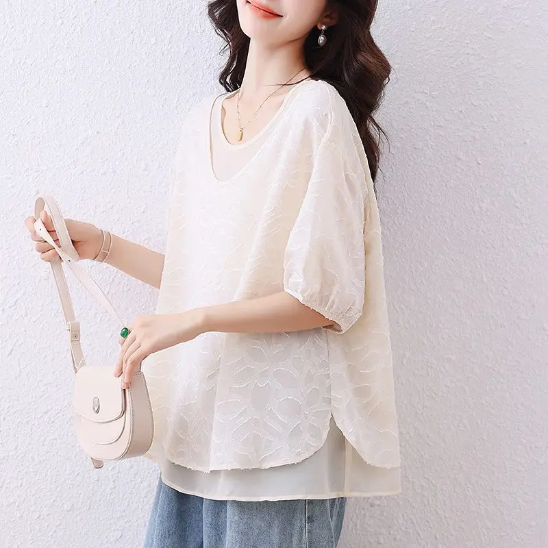 بلوزات أنيقة برقبة دائرية مكونة من قطعتين ملابس نسائية لصيف 2025 قمصان جديدة فضفاضة تناسب كل مباراة قمصان مكتب للسيدات