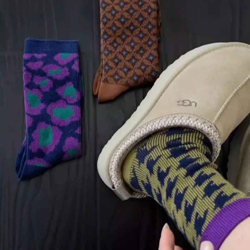

1/3 Pairs Simple Retro Contrasting Color Personality Ethnic Style Long Socks Versatile Casual and Comfortable Mid Length Socks