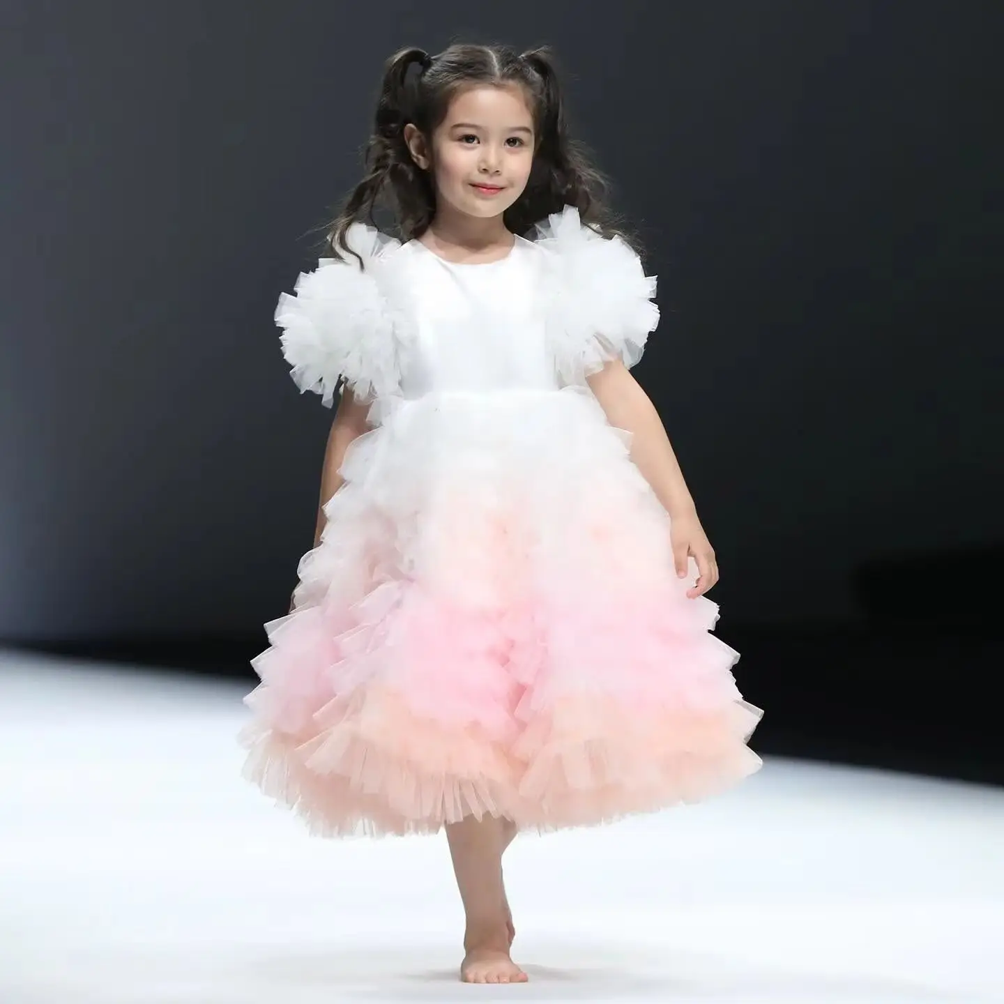 Ombre White Flower Girl Dresses For Wedding Customized Ruffles Tulle Litter Kids Baby Birthday Gowns First Communion Dresses