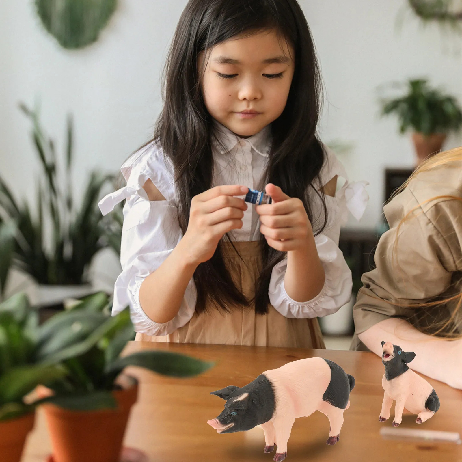 

4Pcs Mini Pig Models Realistic Simulation Animal Figures Environmental Friendly Material for Children Animal Learning Cognitive