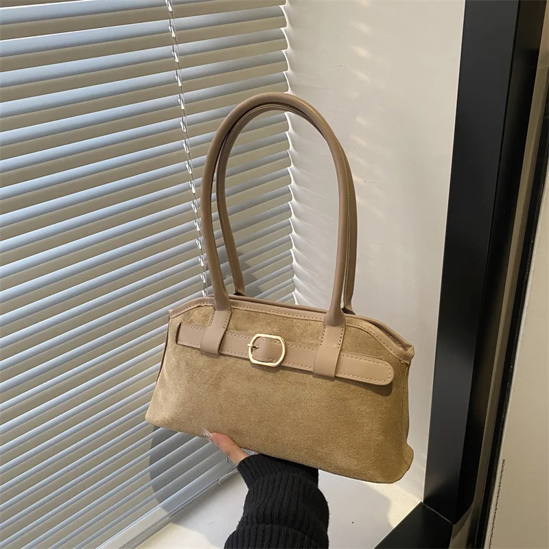 

2025 Autumn Underarm Bag, Chic Shoulder Purse for Women, Casual Commuter Tote, Versatile Day to Night Crossbody, Textured Sling