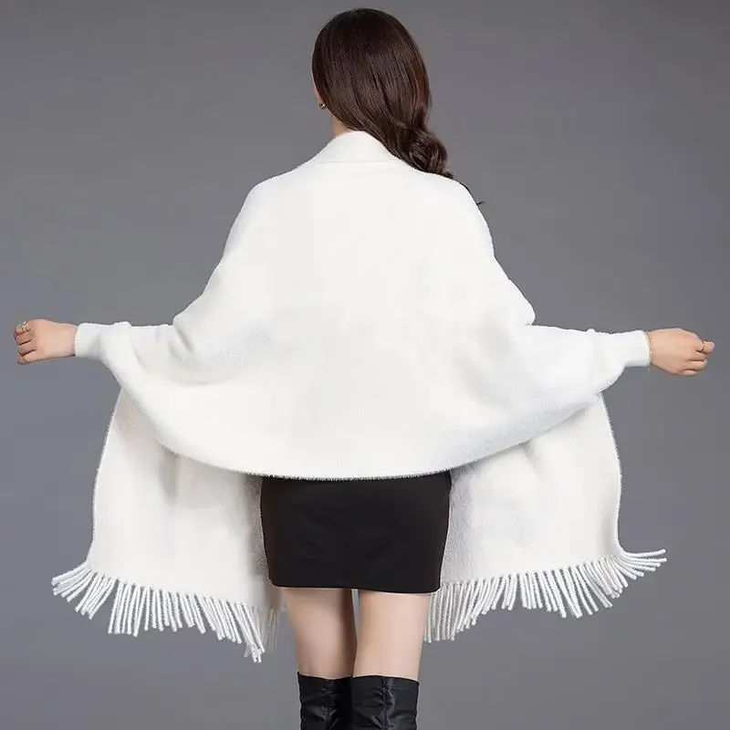 2024 Black Plus Size Outwear Winter Knitted Poncho Women Solid Design Cloak Female Long Batwing Sleeves Coat Vintage Shawl Q366