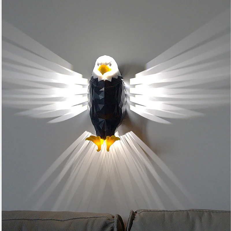 Lampada da parete 3D Proiettore a forma di aquila Lampada moderna per atmosfera creativa Luce Stampa 3D Corpo Illuminazione per animali Lustro Halloween Natale