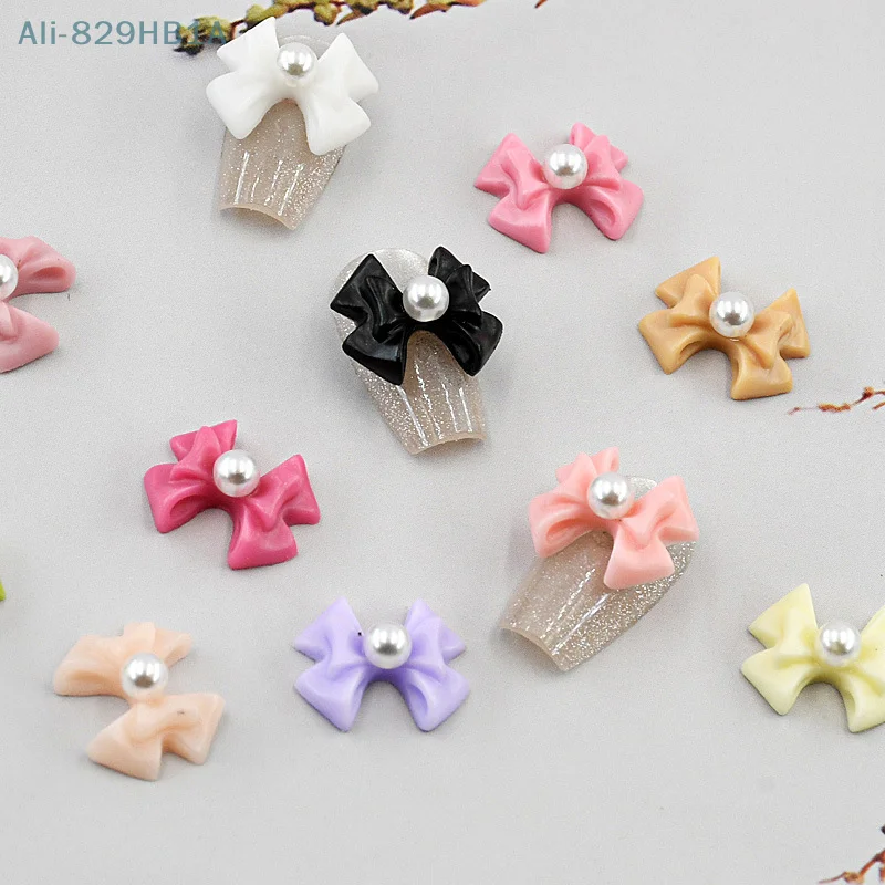 5PCS Mini Bow Pearl Charms 3D Bowknot Resin Nail Art Charms Vintage Simple Nail Art decorazioni Manicure Salon elegante regalo