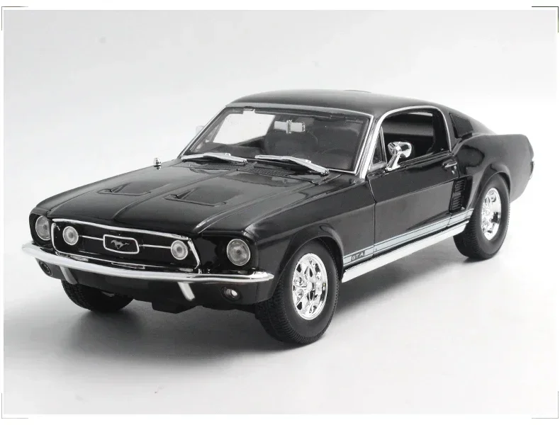 

Maisto 1/18 For Ford Mustang GTA 1967 Metal Diecast Model Car Kids Boys Grils Toys Gift Display Collection Ornaments Black color