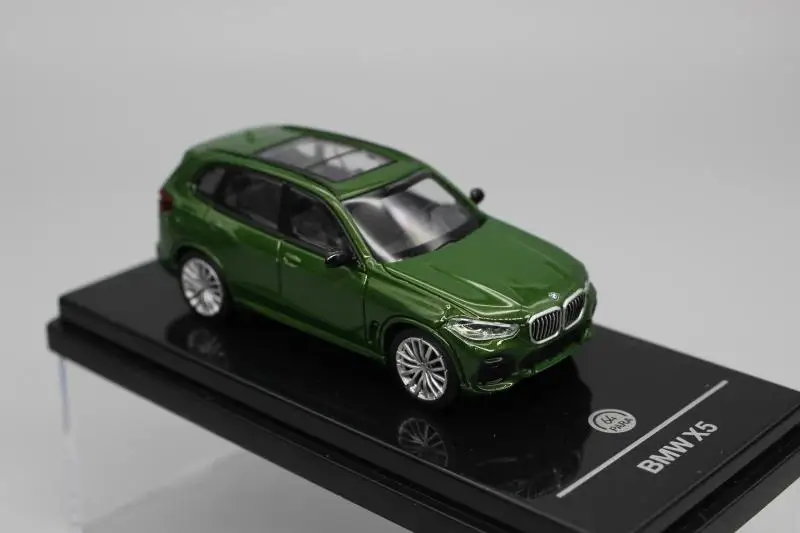 PARA64 1:64  BMW X5 green Limited collection of die-casting alloy car models