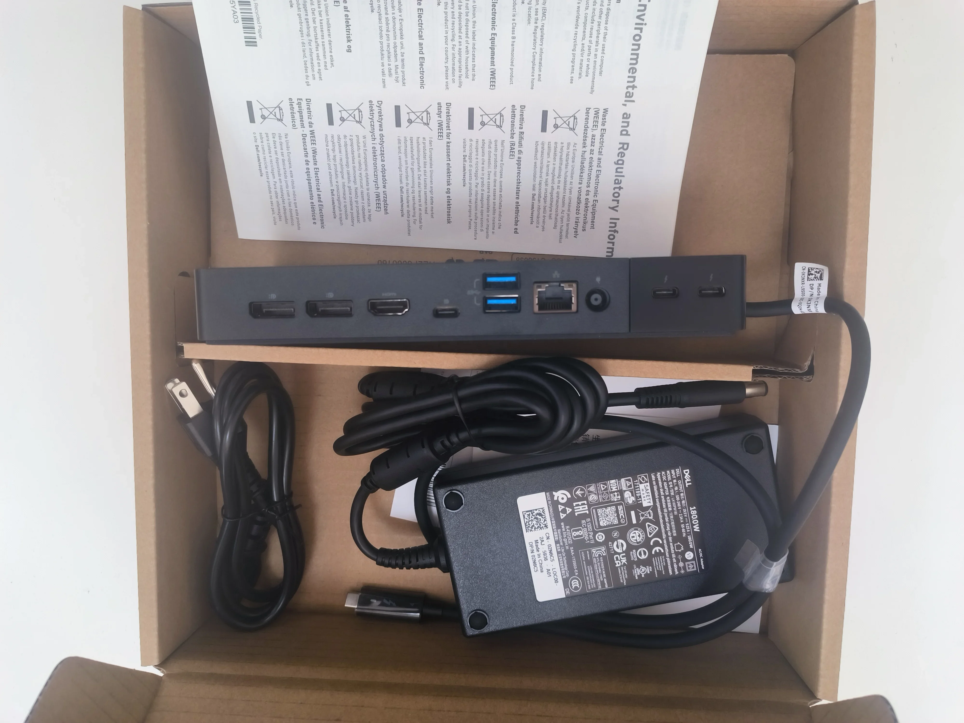 Imagem -03 - Dock Dell Thunderbolt Black Dell Wd22tb4 com Fios Usb tipo c Alimentação 180w