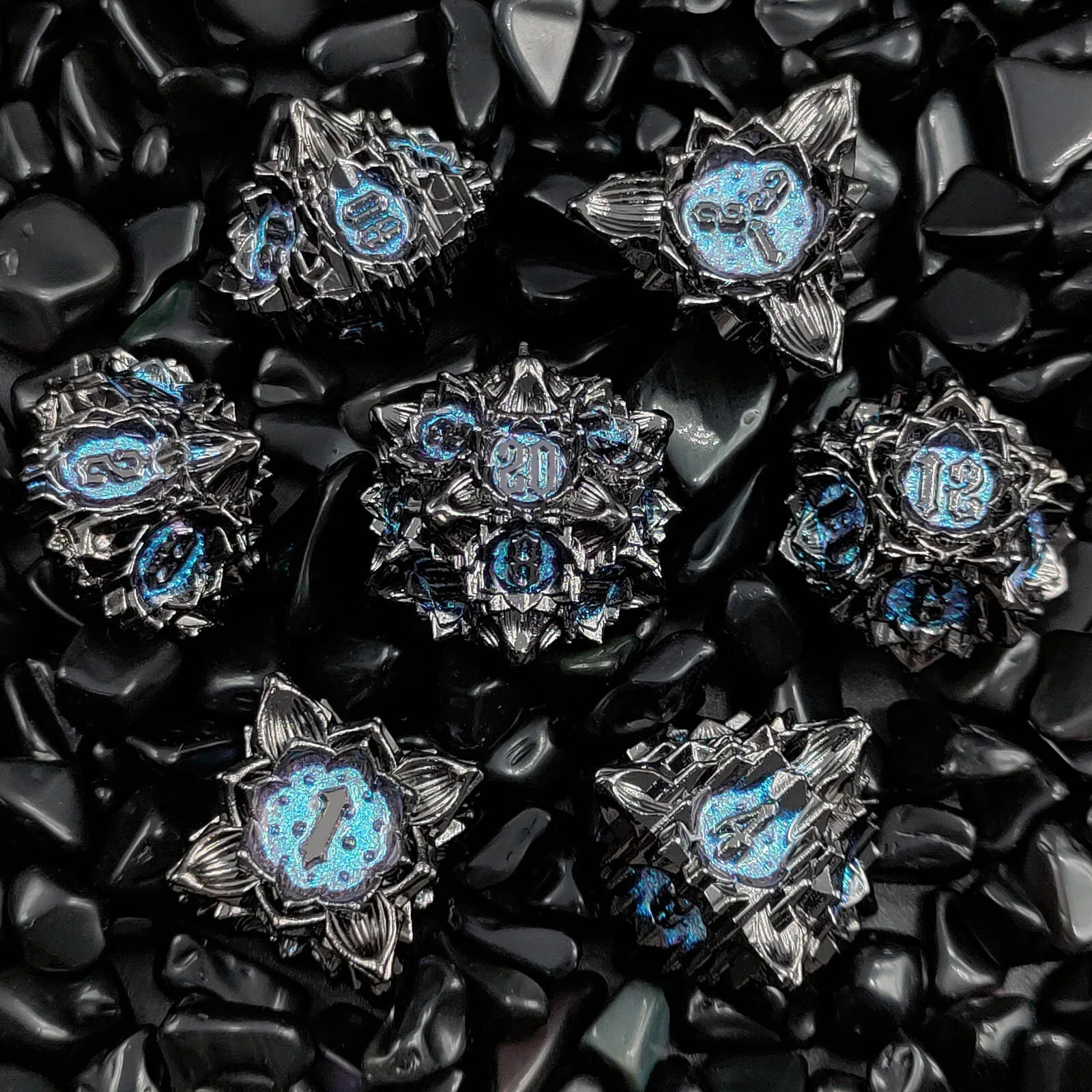 

Набор металлических кубиков Seven Lotus DND Dragon and Dungeon TRPG, многогранные игральные кости COC Running Team D6, игральные кости для настольной игры