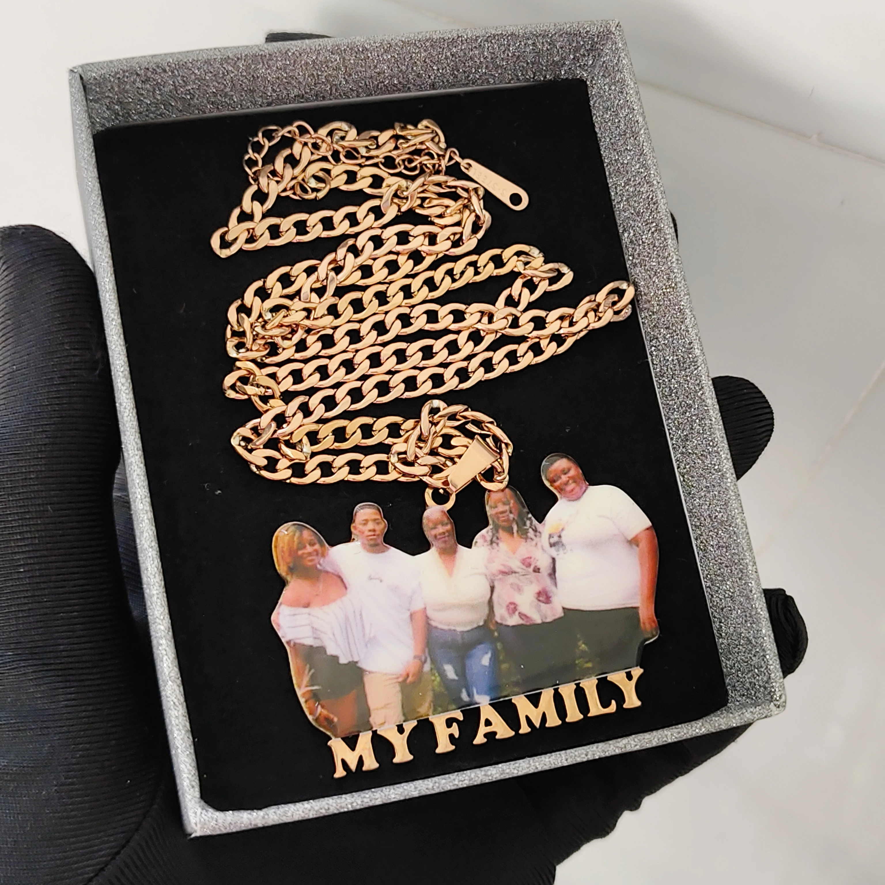 

DHQH Customized Photo/Picture Carving Character Necklace Personalized Image Engraving Pendant Family Photo Necklace Lovely Gift