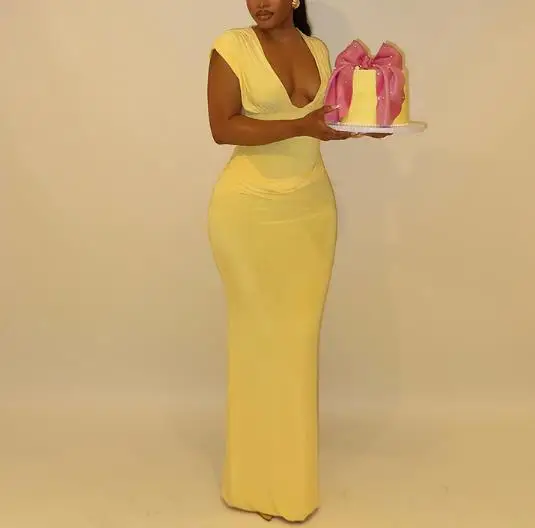 

Women Dresses 2026 Spring New Fashion Solid Color V-Neck Pleated Sleeveless Sexy Slim Fit Temperament Hip Hugging Long Dress