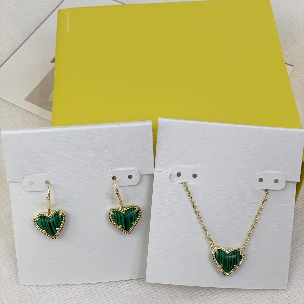 

VKVVA Fashion Jewelry Heart-shaped Malachite Pendant Necklace and Drop Earrings Set, Gifts for Lover Women