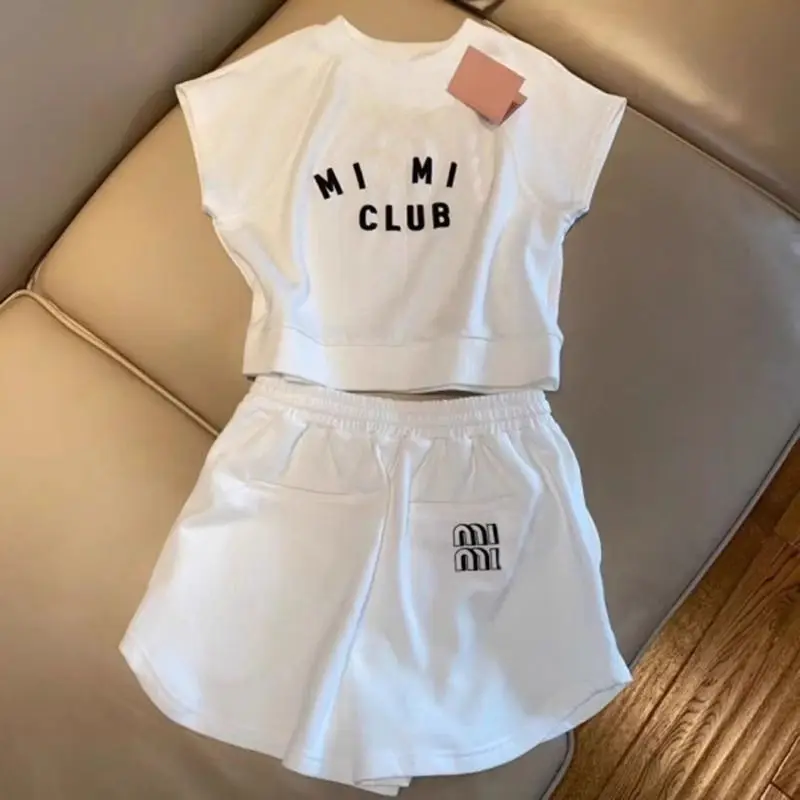 Sports and Leisure Set for Women in Spring and Summer New Korean Version Short Sleeved T-shirt High Waist Short Two-piece Set - Image 5