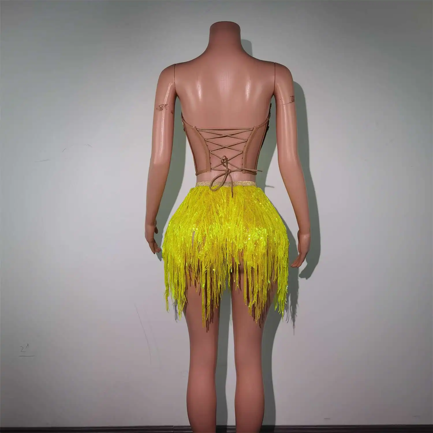 Sparkle Diamonds Tassels Yellow Sequin Top and Skirt Set Sexy Backless Party Club Dress for Women Pole Dance Clothing Liulian