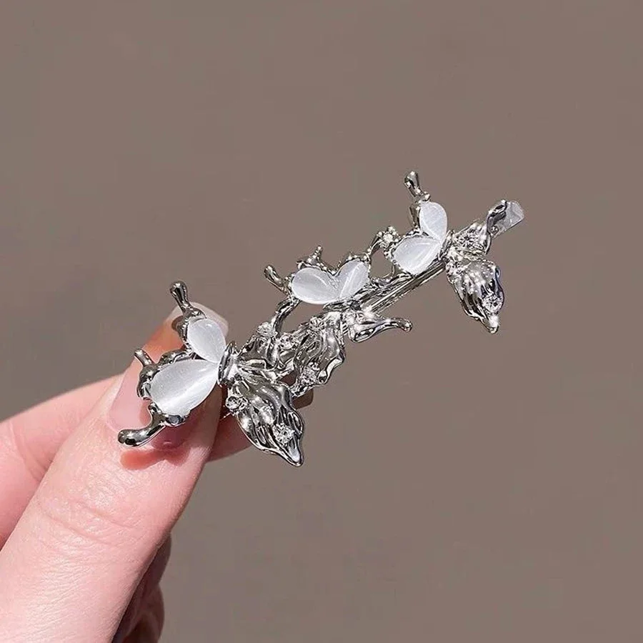 

Y2K Silver Butterfly Hair Clips for Women - Seamless Duckbill Barrettes, Star Hairpins for Girls Side Bangs Accessories