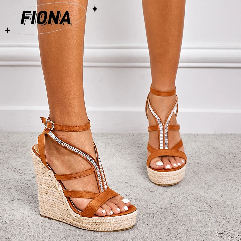 

New Spring/Summer Fashion Woven Water Diamond Fish Mouth Sandals Outdoor Women's Shoes 35-42