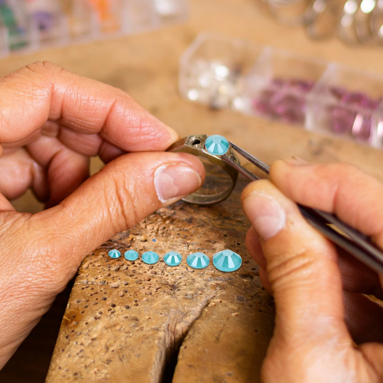 820Pcs Nail Art Gems Glass Rhinestones Multi Sizes Flatback Rhinestones for Acrylic Nails Nail Decorations Diamonds for Nails