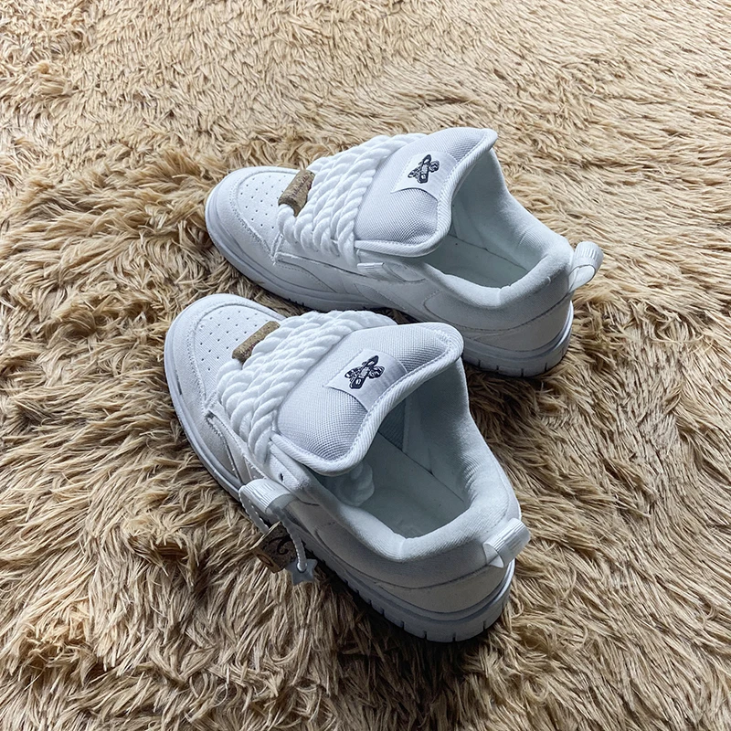 Mocasines Casuales Blancos de Moda para Hombre, Nuevas Zapatillas Deportivas Originales Transpirables y Cómodas, Diseño Duradero y Confortable, Zapatos de Lona Versátiles de Estilo Urbano, Tallas Grandes