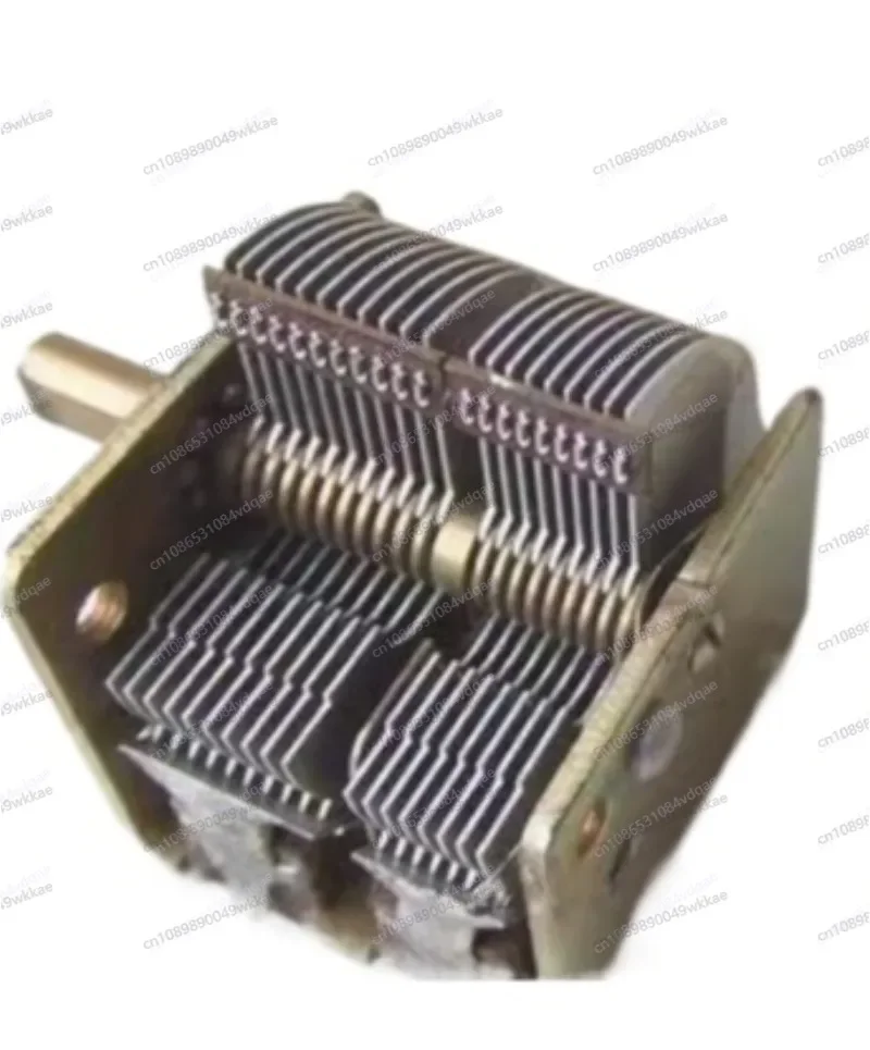 Air variable capacitor: differential capacitance double connection 290P/250P