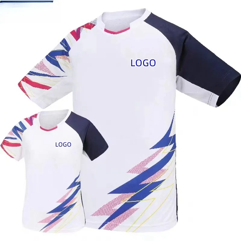 Мужские и женские футболки для