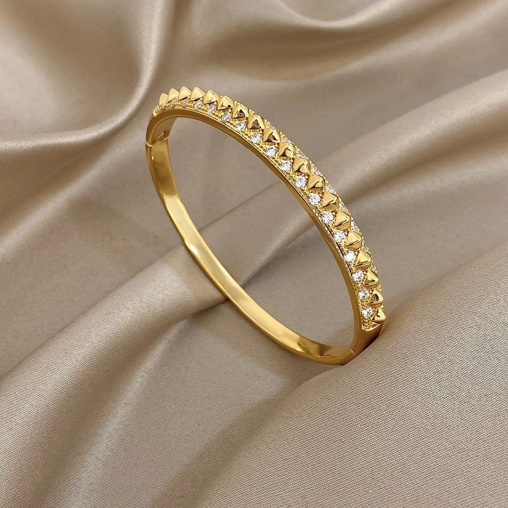 

Freetry Creative Rivet Gold Plated Cuff Bracelet for Women 2026 Fashion Zircon Irregular Spring Bangle Lady Jewelry Accessories