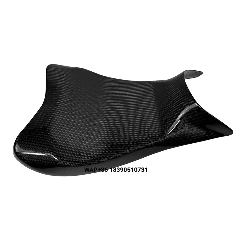 

3K Twill Glossy Carbon Fiber Black Rear Camel Hump Lightweight
