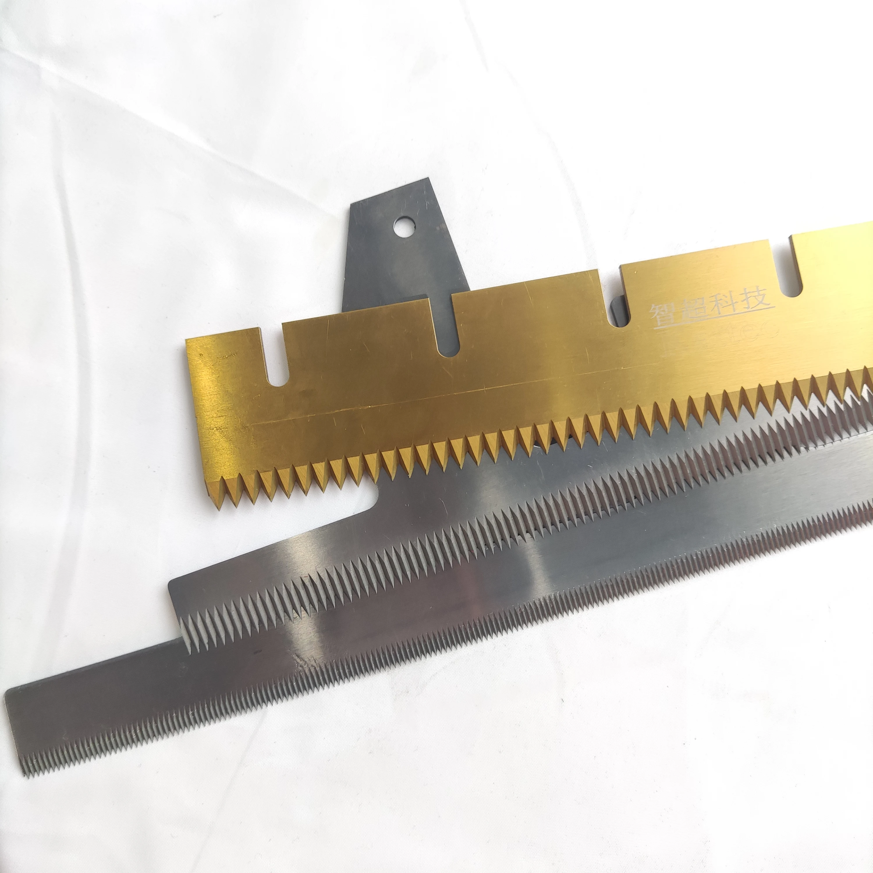 Best-selling Customized Bag Making Blade Packaging Serrated Cutting Blade Wrapping hine Knifes
