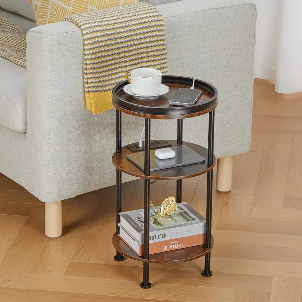 3段ラウンドサイドテーブル、充電ステーション、USBポート、コンセント付き、狭いスペース用、素朴なブラウン
