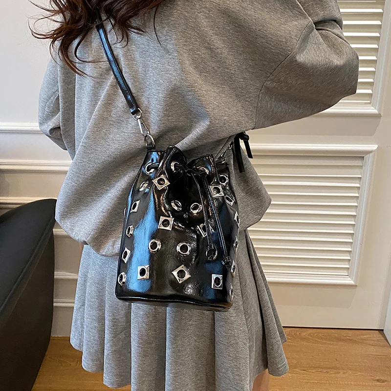 

Hollow Rivet Bucket Bag Punk Studded Shoulder Bags for Women Luxury Drawstring Crossbody Bags NEW Mini Women's Bag Soft Purses