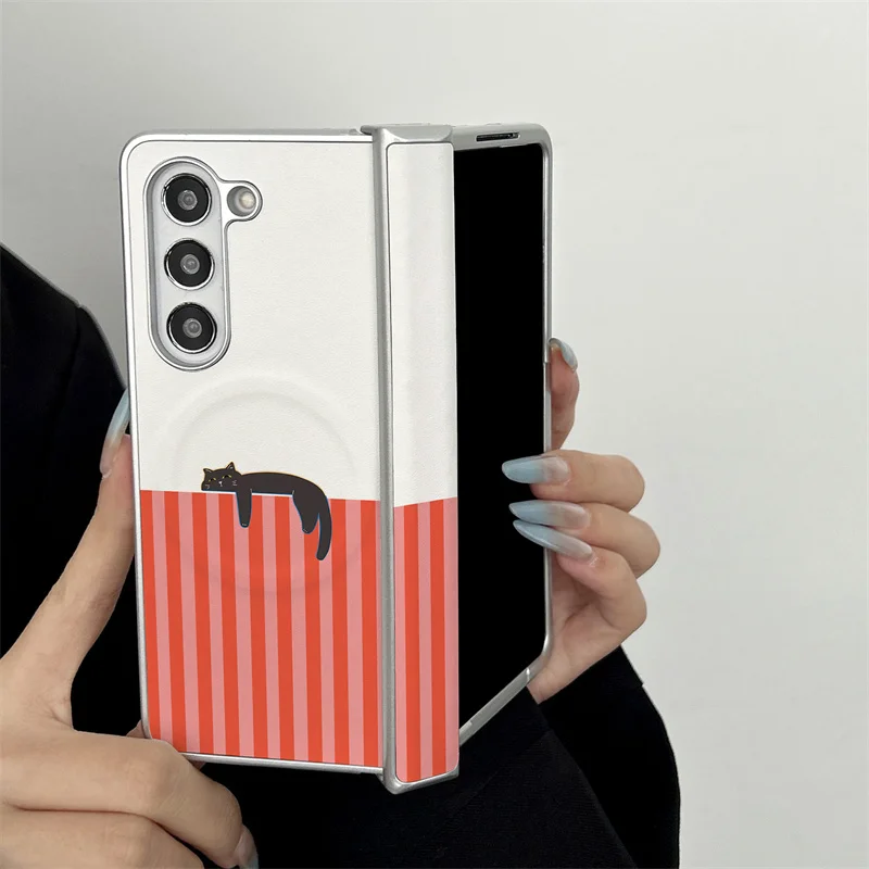 Kawaii Red White Stripe Cat Magnetic Phone case For Samsung Galaxy Z Fold 4 5 6 7 Shockproof Hard Phone Cover Galaxy W26 5G For