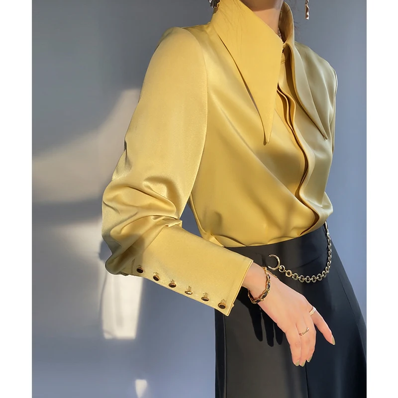 

Acetate Satin Long Sve arp Collar Women's irt Drapey Design Profional Top Vintage Straight Cut Button Detailing