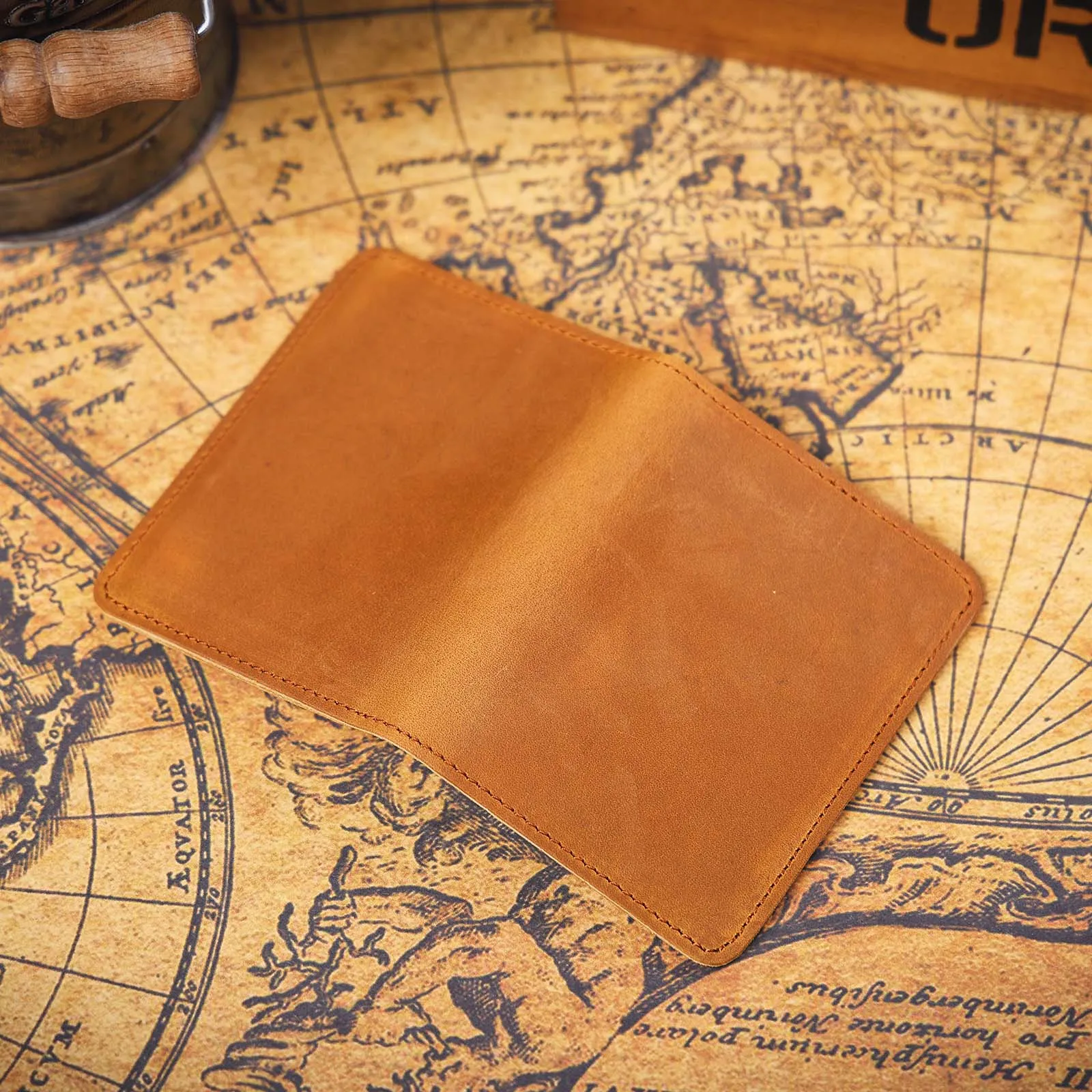 Echtleder-Kartenetui, einfache Mini-Geldbörse von Crzay House Leather, perfekt zum Tragen von Bargeld und Karten – Detail 16