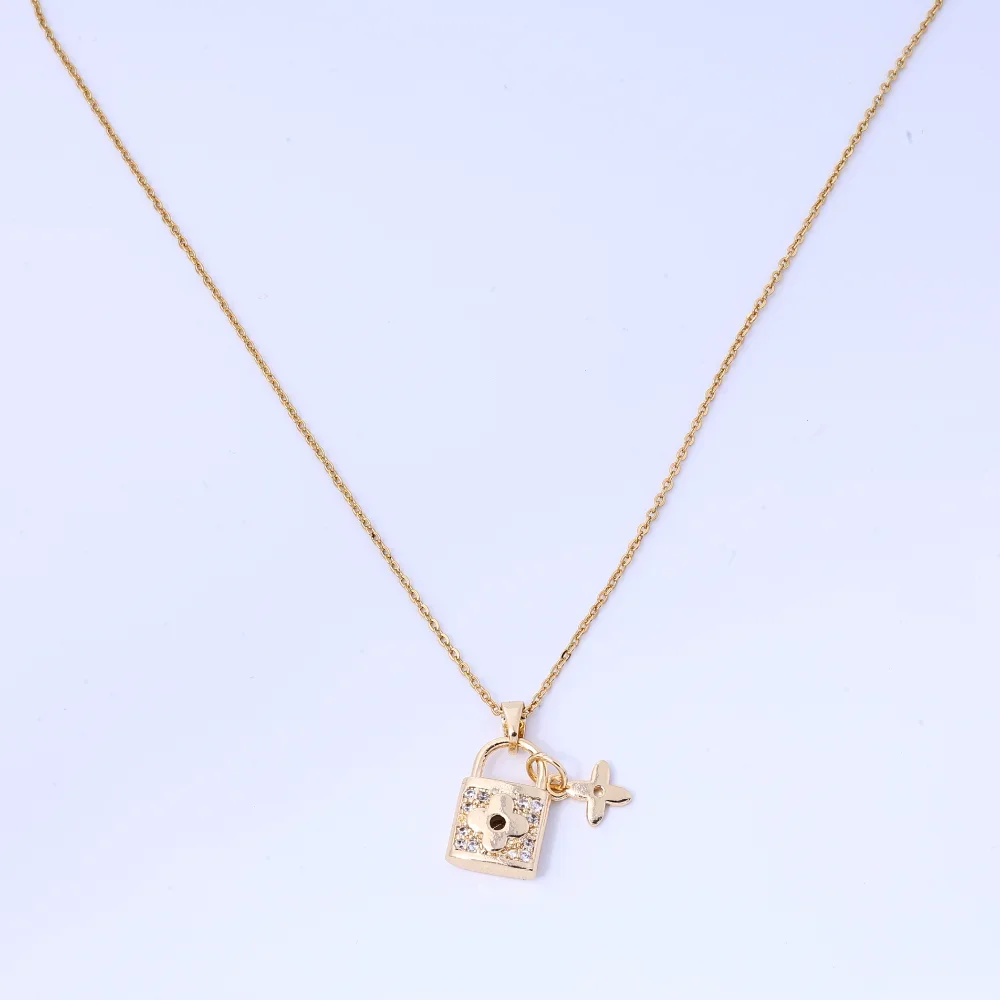 Beautiful Necklace for Women: Light Luxury Titanium Steel Collarbone Chain with Micro Inlaid Diamond Lock Pendant, Fashionable a