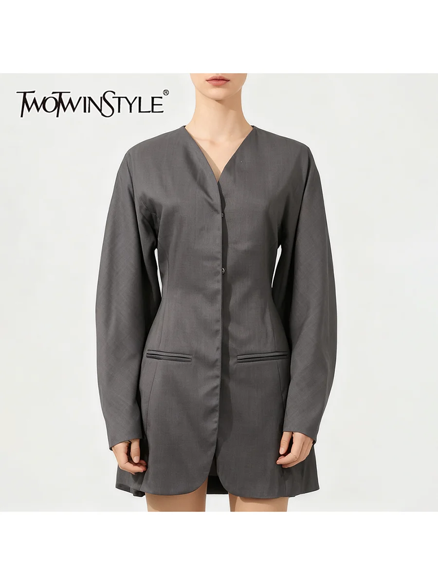 

TWOTWINSTYLE Solid Spliced Pockets Basics Jackets for Women V Neck Long Sleeves Tunic Temperament Jacket Female Fashion Clothing