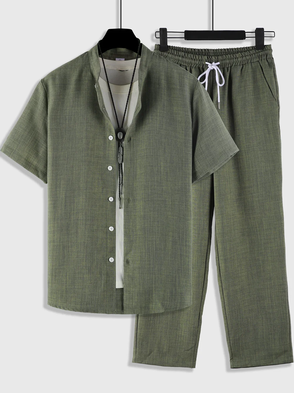 

Men's 2 Piece Textured Outfits, Olive Green Stand Collar Short Sleeve Shirt & Drawstring Pants Set