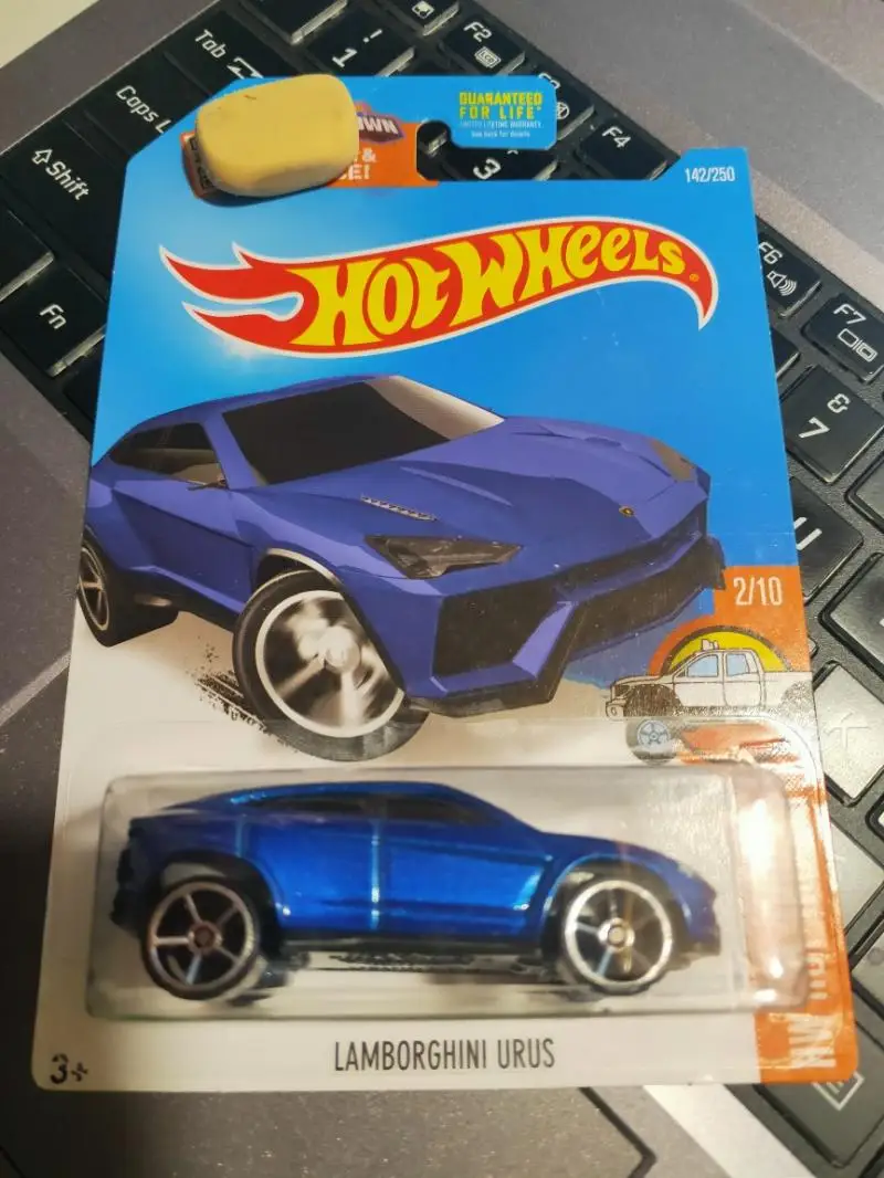 

HOT WHEELS 1:64 Lamborghini urus limited collection of die cast alloy trolley model ornaments