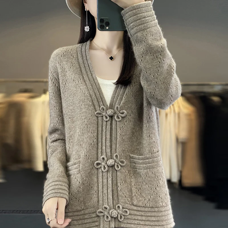 V-Neck Cashmere Cardigan, Advanced, Retro, Monochromatic, Hand-knitted, Autumn and Winter, New Temperament Sweater, Coat